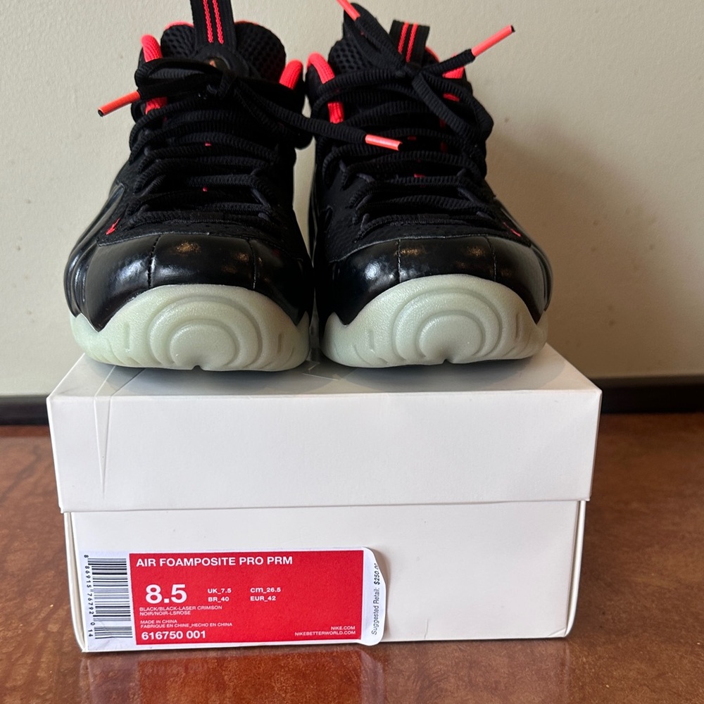 Nike men’s Air Foamposite Pro PRM Black Red Sneakers
